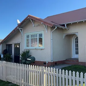  Hostel Young New Zealand